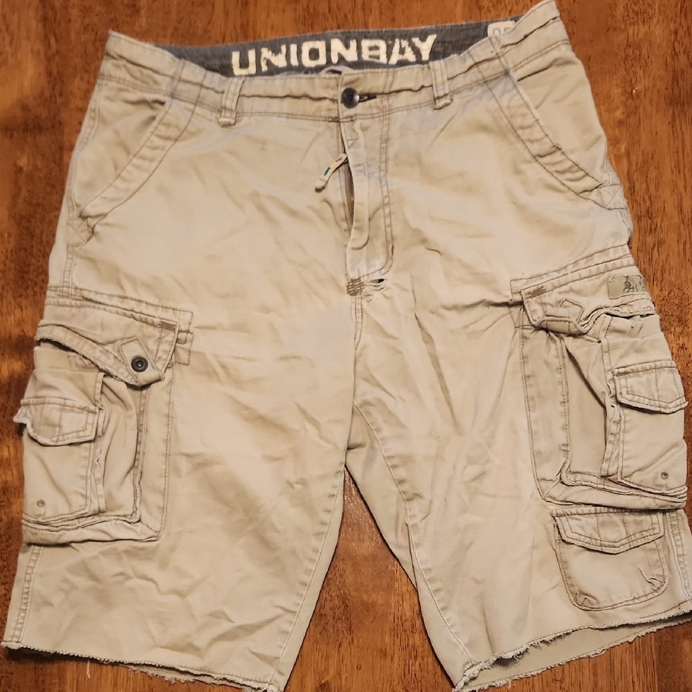 UNIONBAY Men's Khaki Cargo Shorts